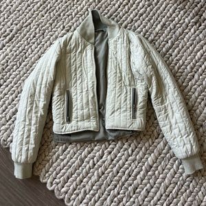 Reversible puffer jacket